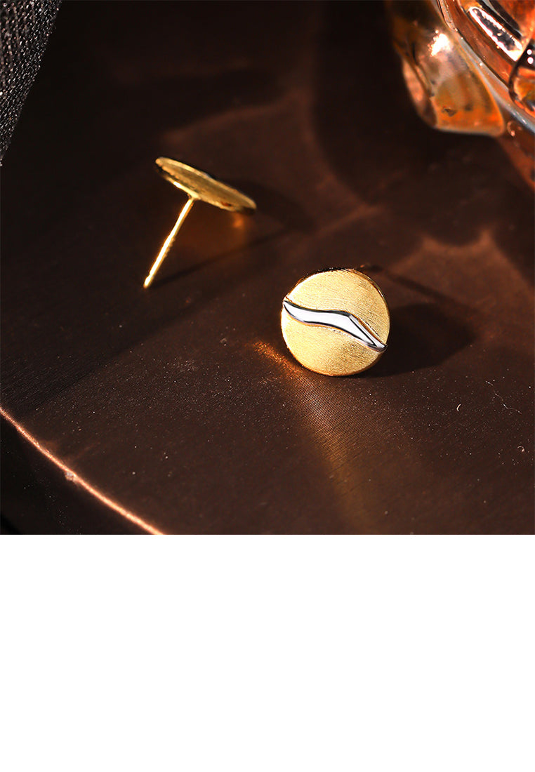 925 Sterling Silver Plated Gold Simple and Fashionable Brushed Geometric Round Stud Earrings