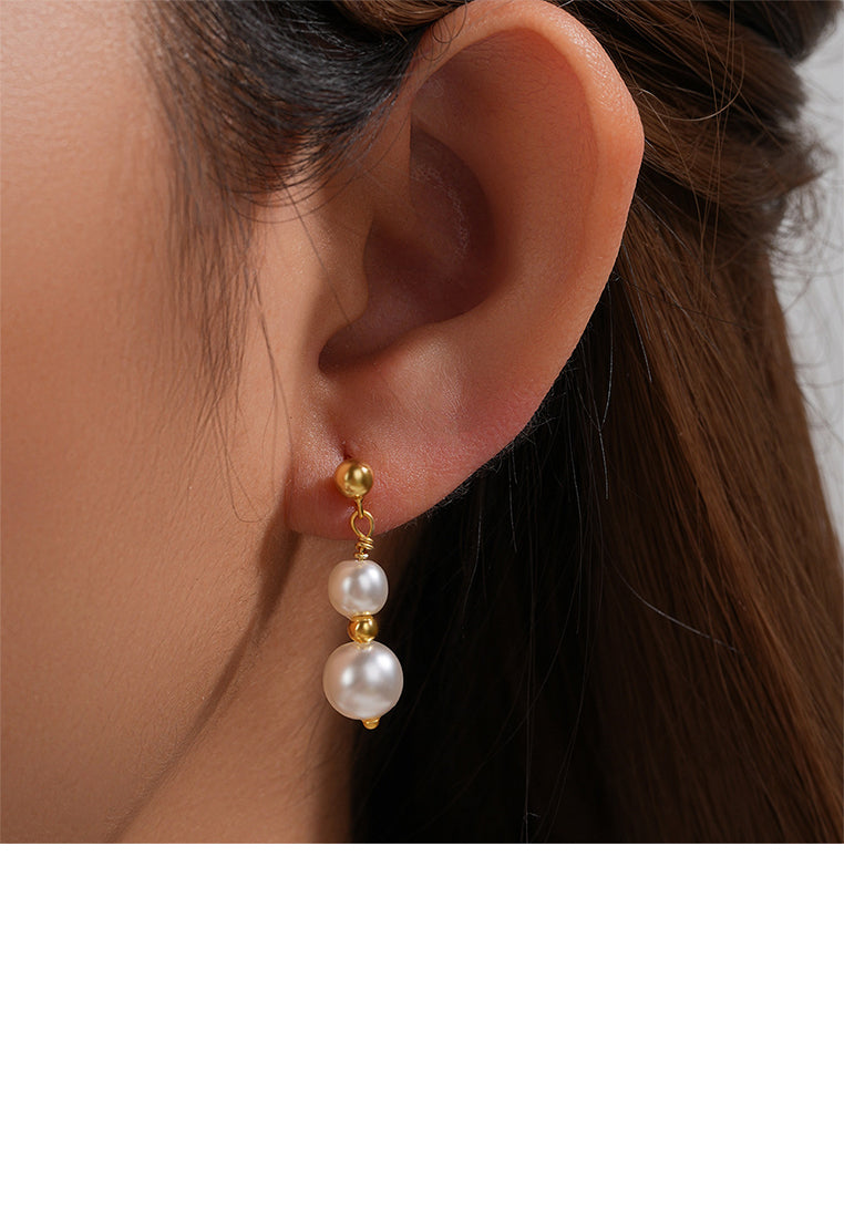 925 Sterling Silver Plated Gold Simple and Fashion Imitation Pearl Geometric Stud Earrings - Luxurious Look