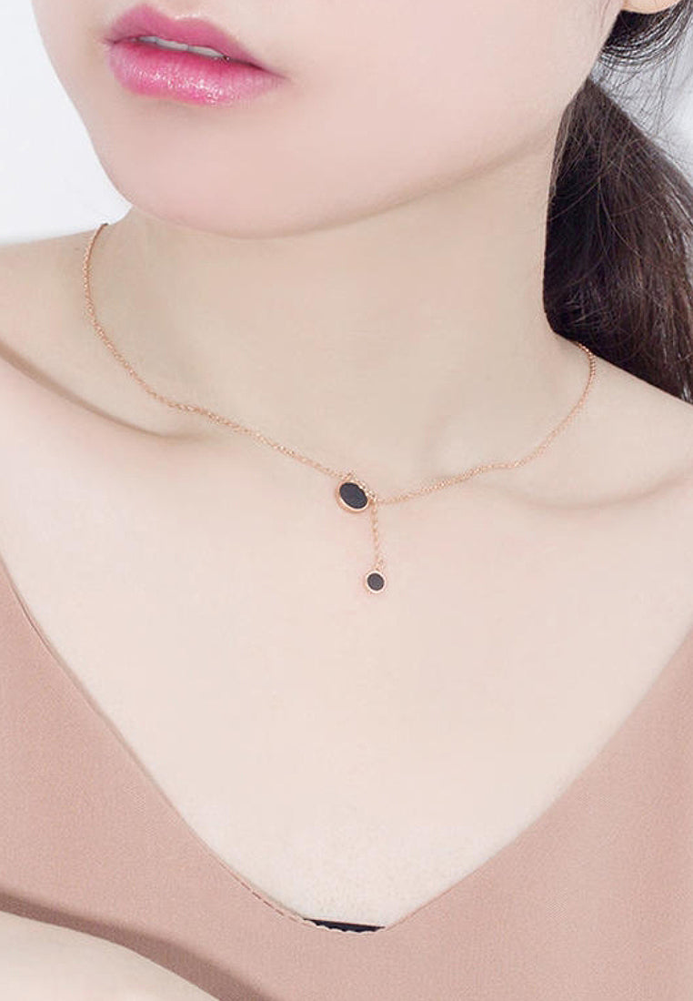 Exquisite Blackstone Pendant Necklace