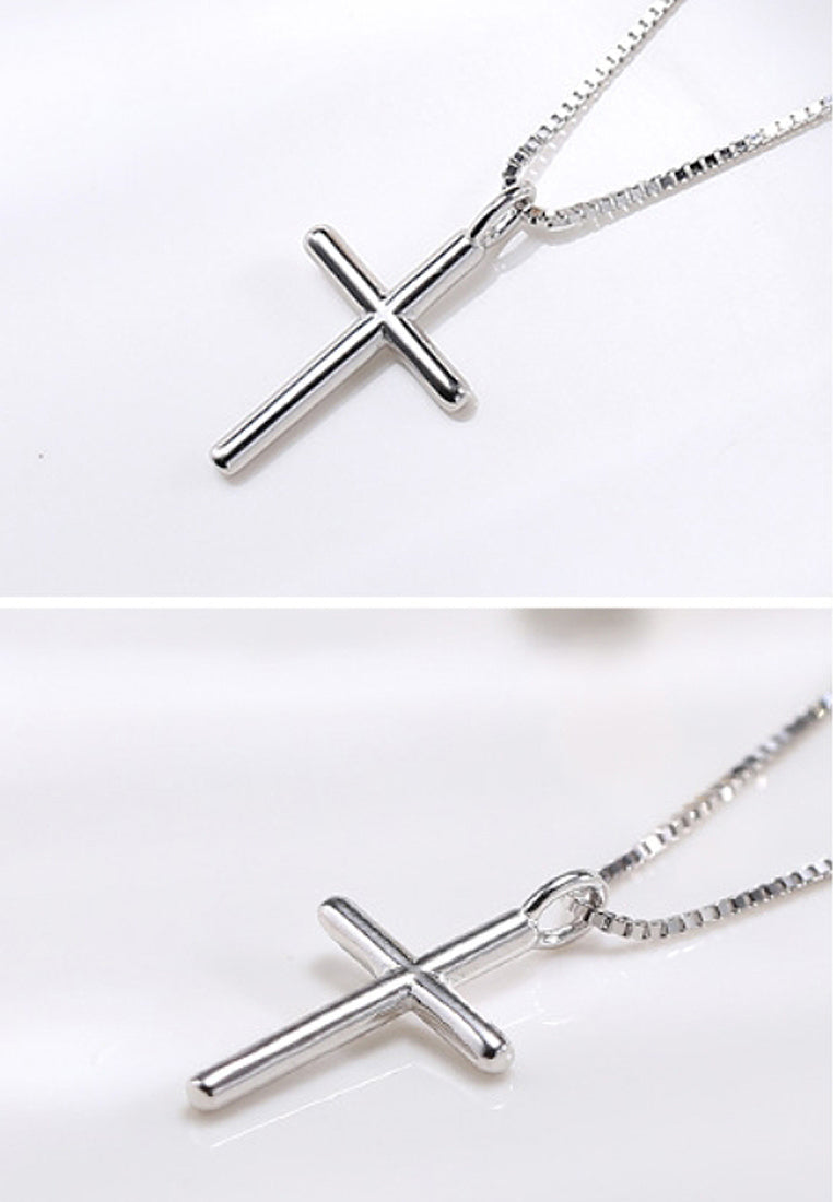Simple Cross Pendant Necklace
