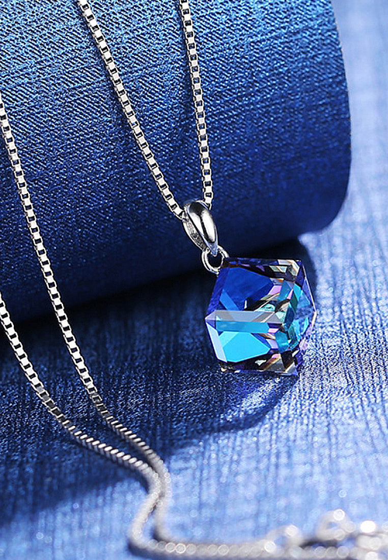 Simple Blue Rhinestone Pendant Necklace