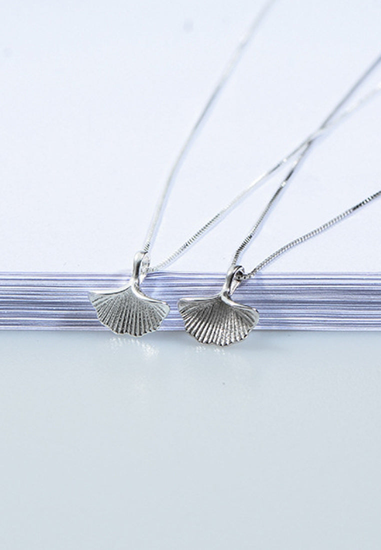 Simple Leaf Pendant?