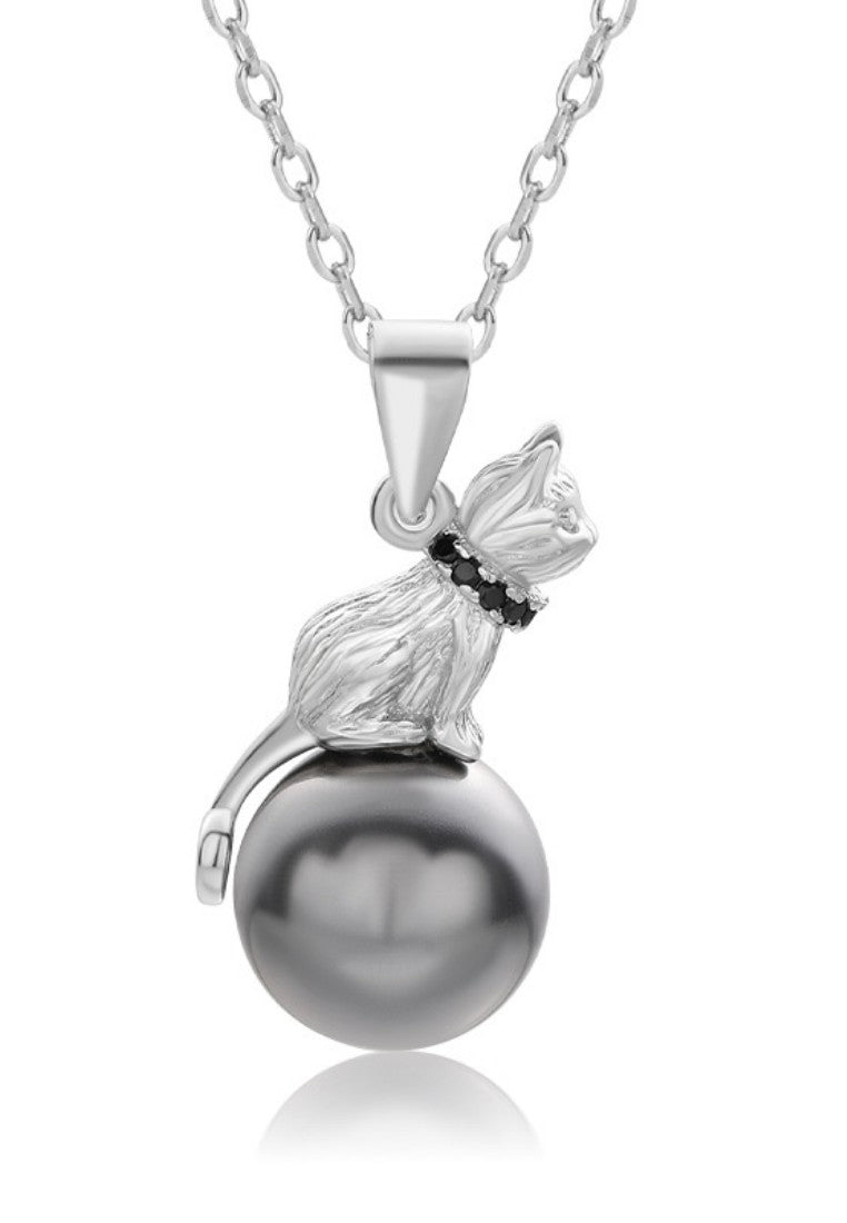 Pearl Pearl Necklace