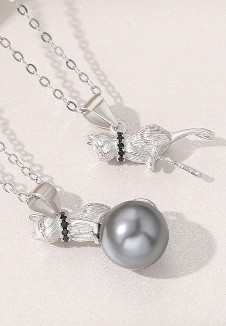 Pearl Pearl Necklace