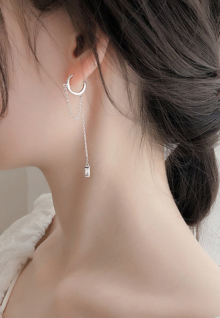 Imitation diamond cylindrical streaming pendant earrings