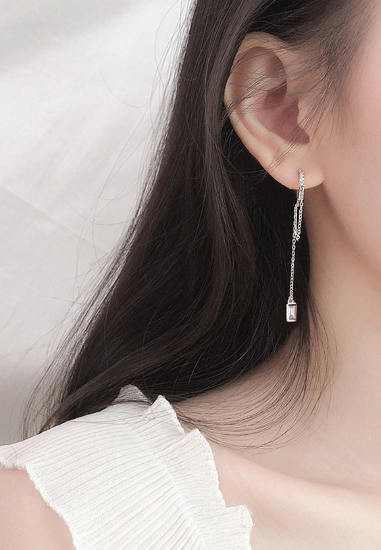 Imitation diamond cylindrical streaming pendant earrings