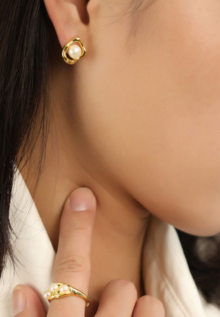 Fashion freshwater pearl earrings