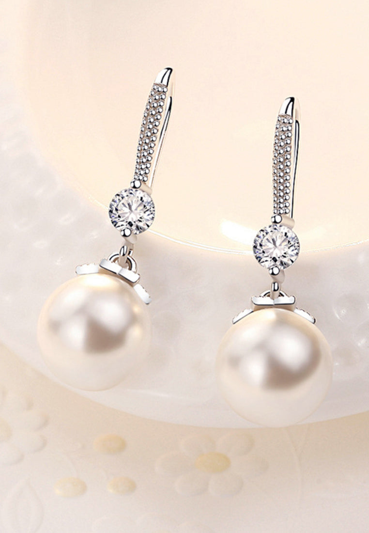 Millimeter shell beads, lithoothlite earring earrings