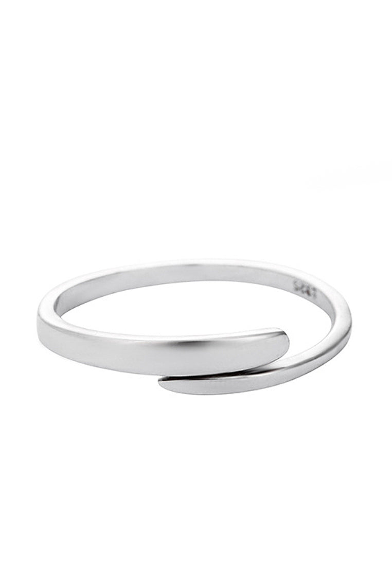 Simple And Smooth Ring