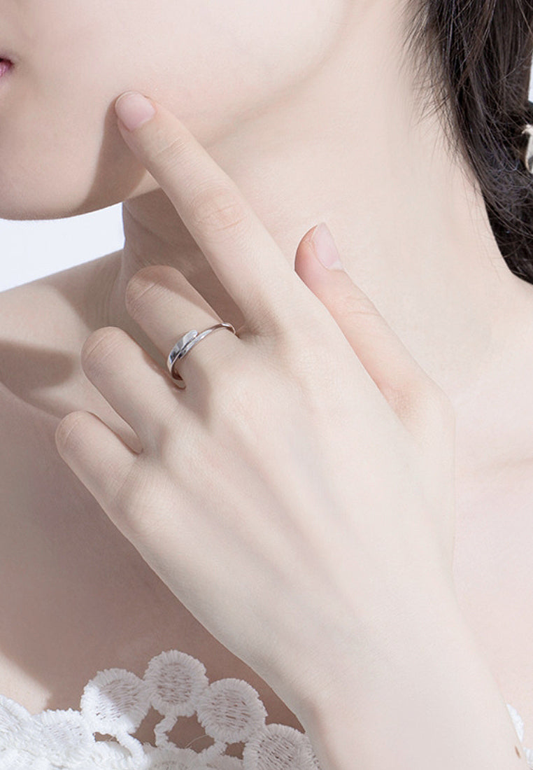 Simple And Smooth Ring