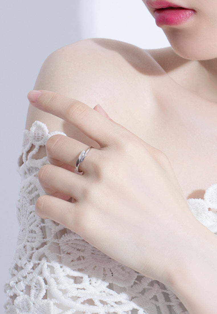 Simple And Smooth Ring