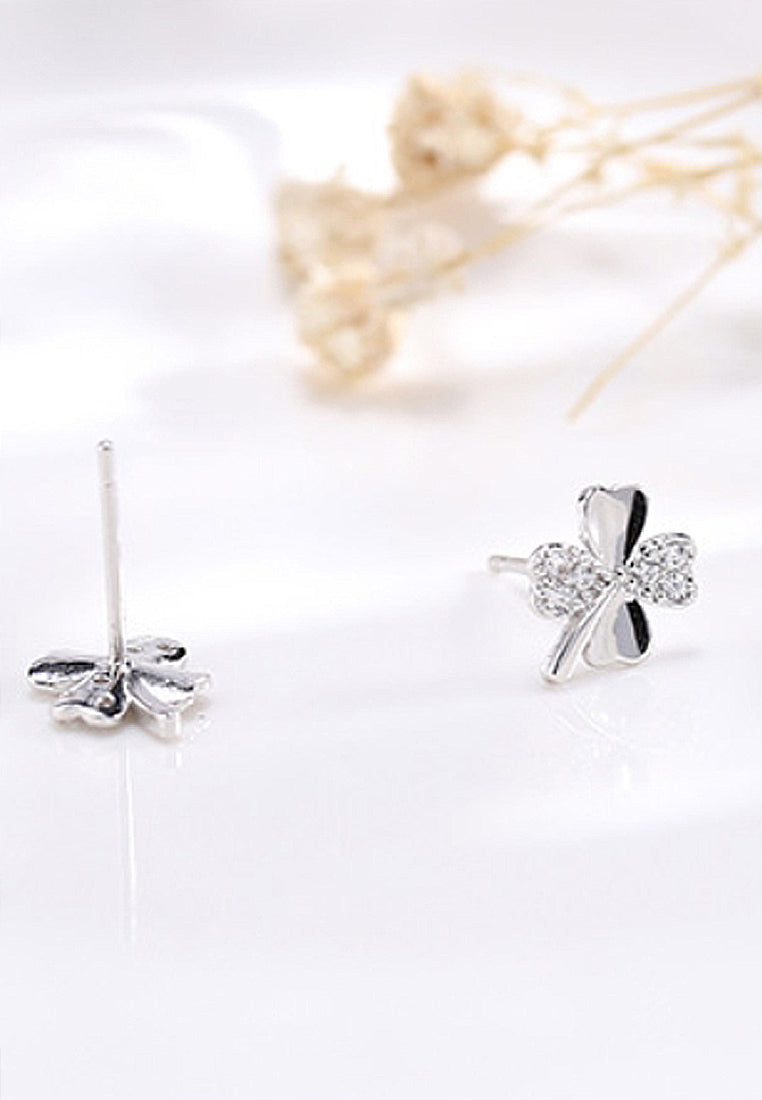 Simple Imitation Diamond Four -Leaf Grass Earrings