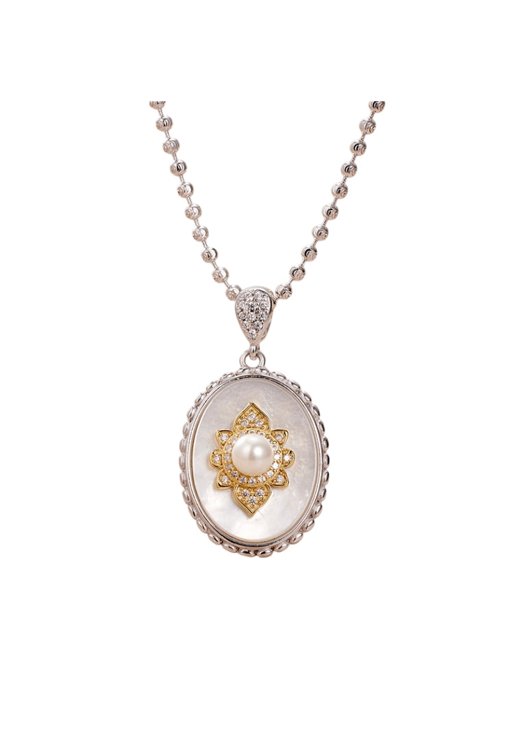 French Style Oval Shell Necklace